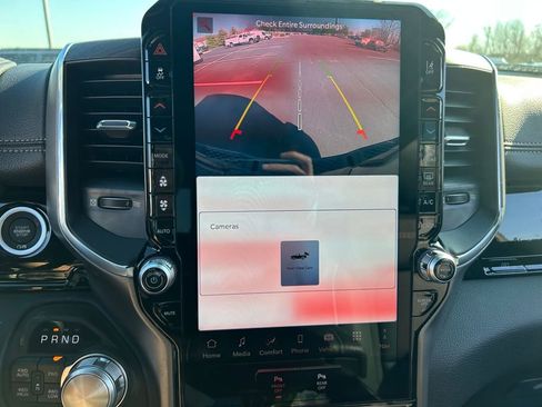 New 2026 RAM 1500 Laramie AWD/4WD image 14