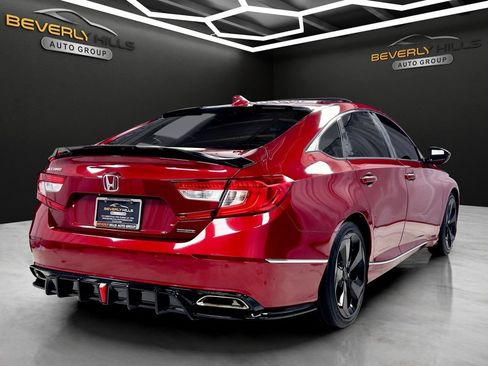 Used 2018 Honda Accord Touring image 5