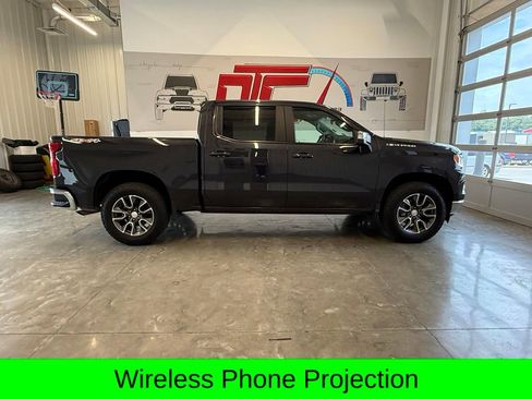 Used 2022 Chevrolet Silverado 1500 LT w/ Protection Package AWD/4WD image 3