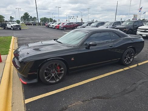 Used 2023 Dodge Challenger R/T Scat Pack RWD image 6