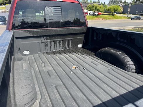 Used 2017 Ford F350 Lariat w/ Lariat Value Package AWD/4WD image 5
