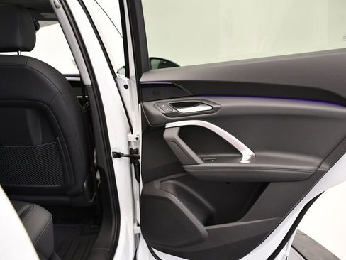 Used 2025 Audi Q5 Premium w/ Convenience Package image 49