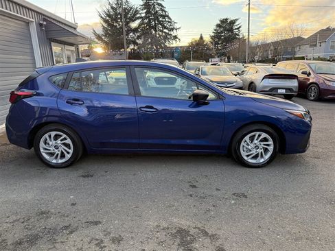 Used 2024 Subaru Impreza 2.0i AWD/4WD image 7
