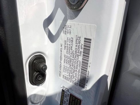 Certified 2019 Honda CR-V EX-L image 18
