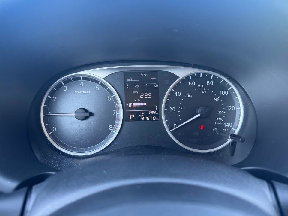 Used 2018 Nissan Kicks S FWD image 14