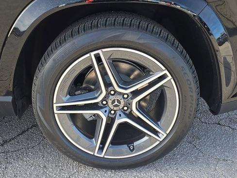 New 2026 Mercedes-Benz GLS 450 4MATIC image 9