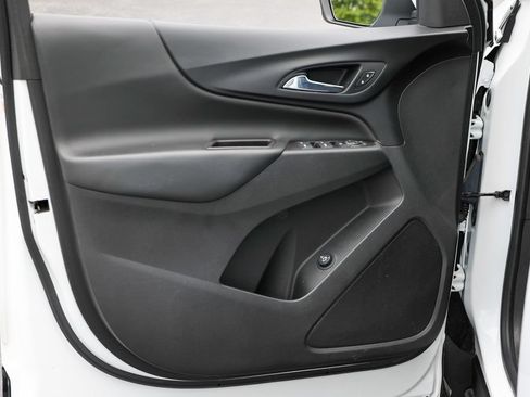 Used 2022 Chevrolet Equinox LT FWD image 4