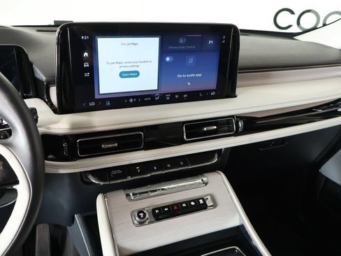 Used 2025 Lincoln Aviator Reserve w/ Luxury Package AWD/4WD image 5
