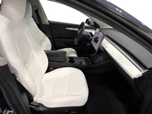 Certified 2022 Tesla Model 3 Long Range AWD/4WD image 13