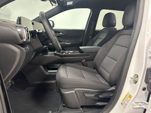 New 2026 Chevrolet Equinox LT image 17