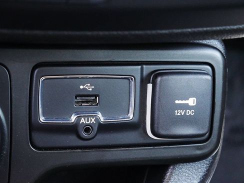 Used 2018 Jeep Renegade Trailhawk AWD/4WD image 44