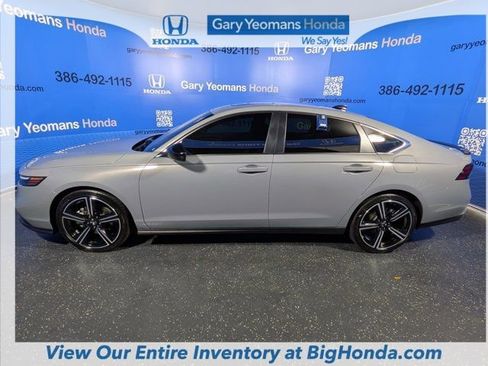 Used 2025 Honda Accord Sport image 10