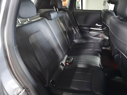 Used 2021 Mercedes-Benz GLA 250 image 12