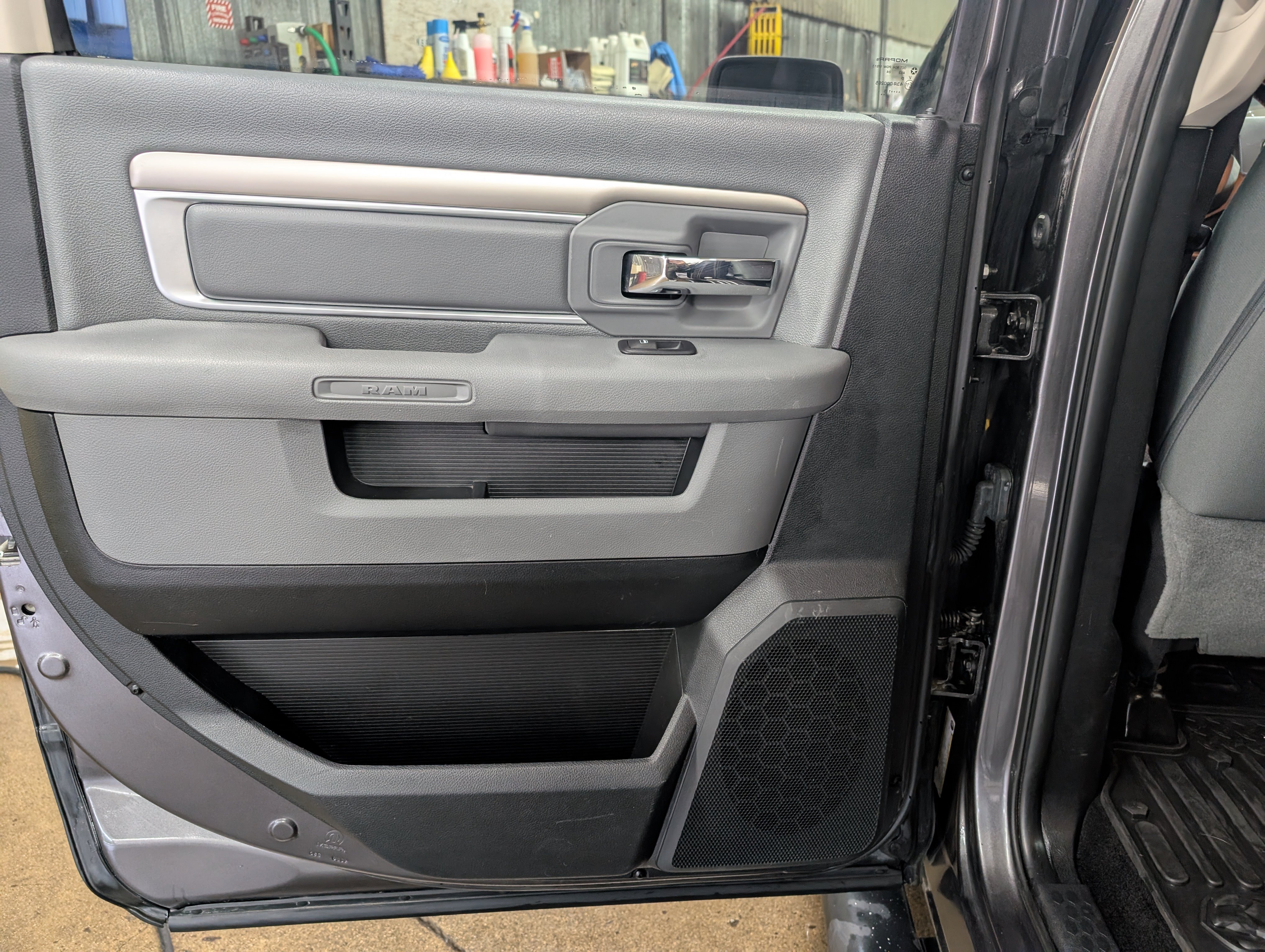 Used 2015 RAM 1500 Outdoorsman AWD/4WD image 16