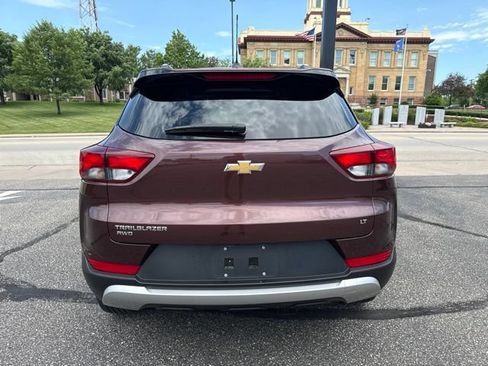 Used 2023 Chevrolet TrailBlazer LT w/ Convenience Package AWD/4WD image 4