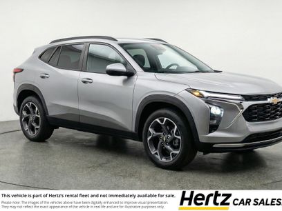 Used 2025 Chevrolet Trax LT