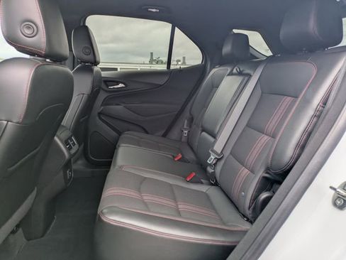 Used 2022 Chevrolet Equinox RS image 15