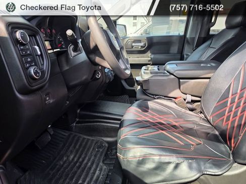 Used 2022 Chevrolet Silverado 1500 Custom image 9