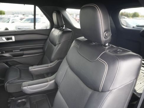 Certified 2020 Ford Explorer ST image 14