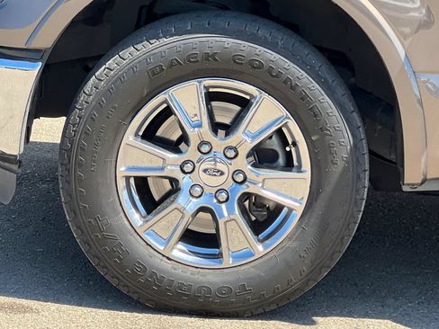 Used 2016 Ford F150 Lariat w/ Equipment Group 502A Luxury AWD/4WD image 25