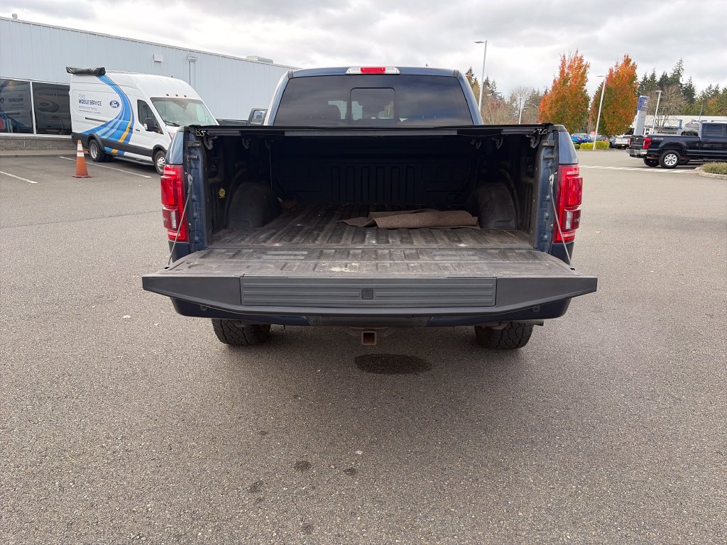 Used 2016 Ford F150 Platinum w/ Equipment Group 701A Luxury AWD/4WD image 31