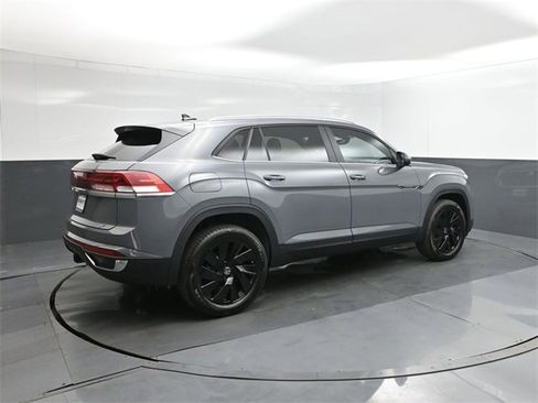 New 2026 Volkswagen Atlas Cross Sport SE image 15