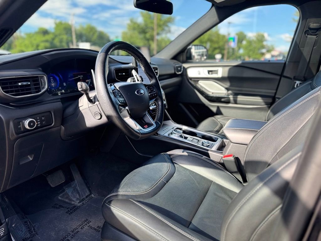 Used 2023 Ford Explorer ST w/ Technology Package AWD/4WD image 15