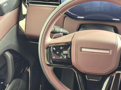 New 2026 Land Rover Range Rover Sport Dynamic SE image 11