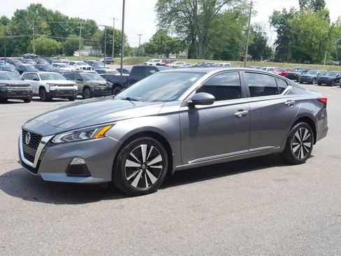 Used 2022 Nissan Altima 2.5 SV w/ SV Premium Package AWD/4WD image 7