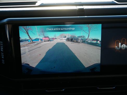 New 2026 Jeep Gladiator Sport image 17