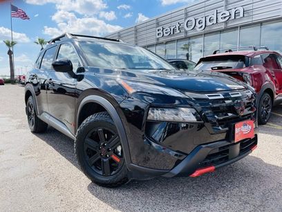 Certified 2025 Nissan Rogue SV