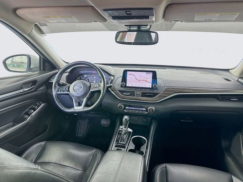 Used 2020 Nissan Altima 2.5 SL FWD image 25
