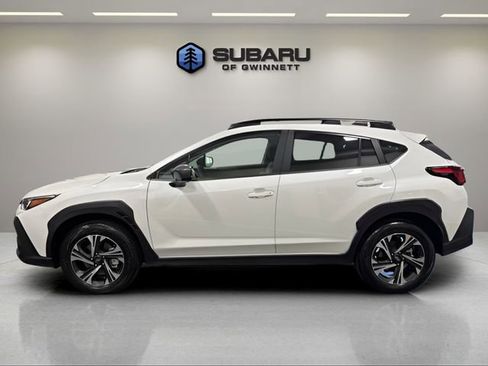 Used 2026 Subaru Crosstrek 2.0i Premium image 2