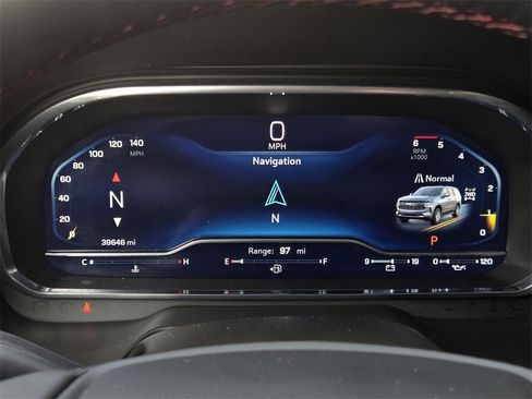 Used 2024 Chevrolet Suburban RST w/ Luxury Package image 32