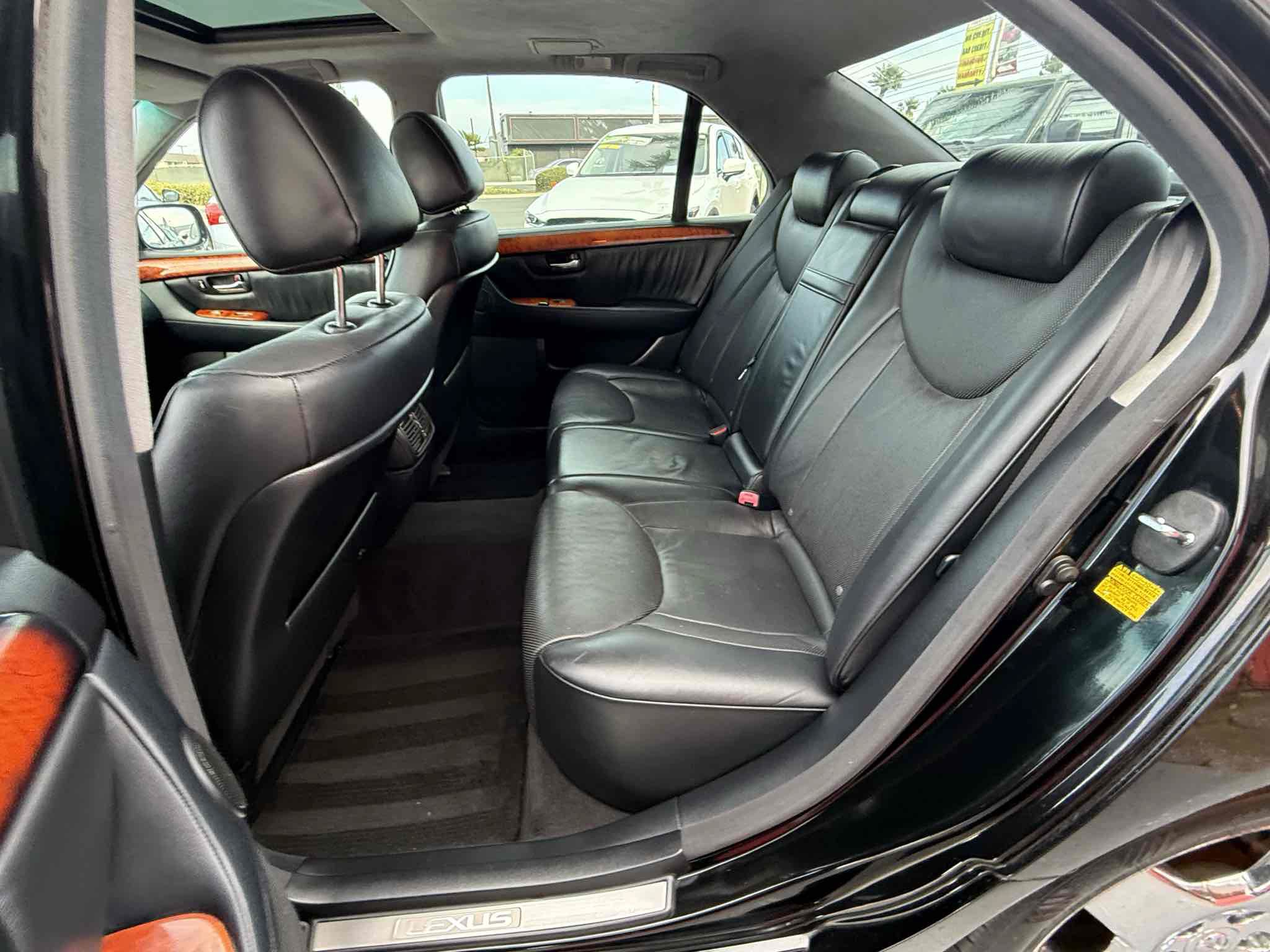 Used 2005 Lexus LS 430 RWD image 29