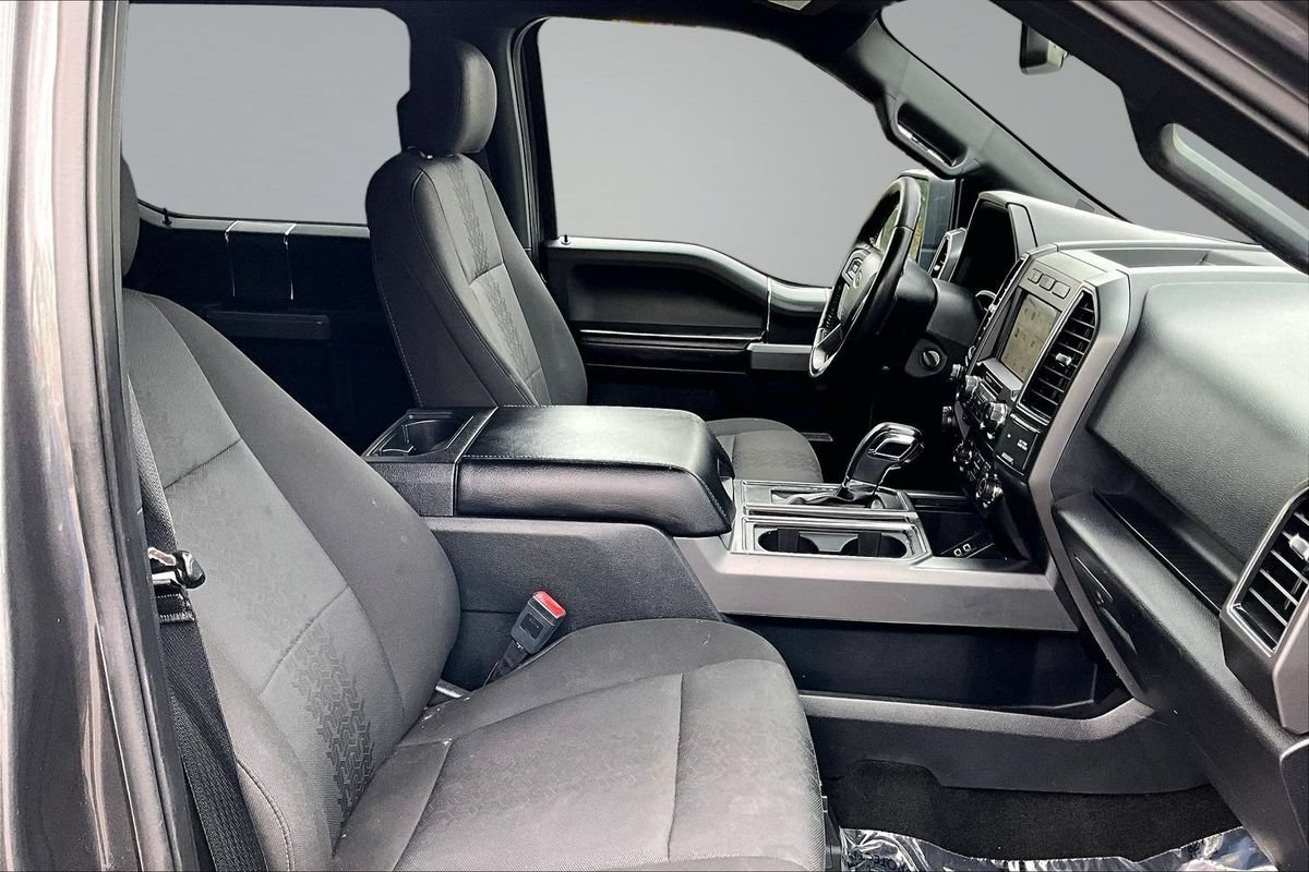 Used 2018 Ford F150 XLT w/ Equipment Group 302A Luxury AWD/4WD image 13