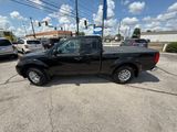 Used 2017 Nissan Frontier SV image 3
