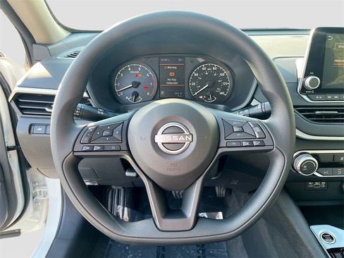 New 2025 Nissan Altima 2.5 S image 11