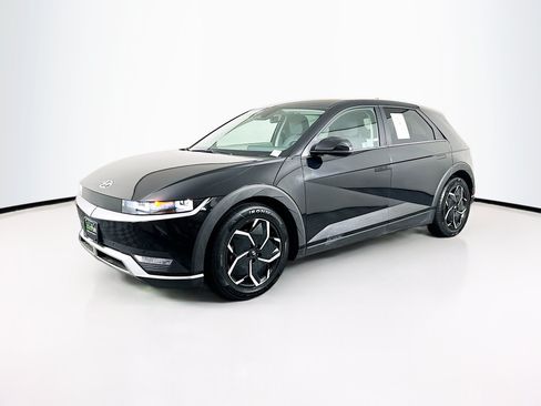 Used 2024 Hyundai Ioniq 5 SEL RWD image 3