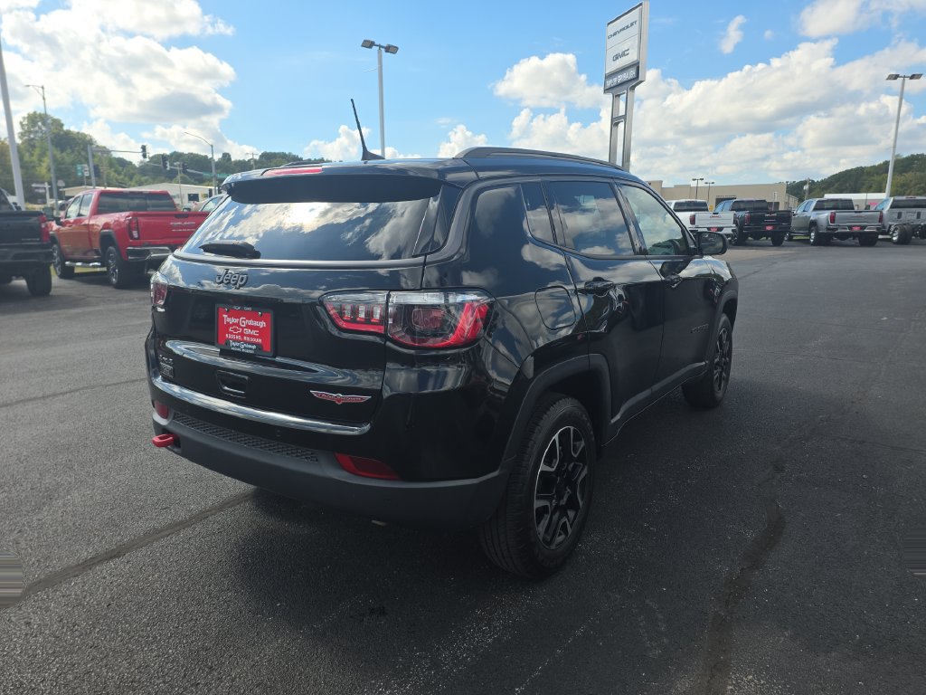 Used 2021 Jeep Compass Trailhawk AWD/4WD image 9
