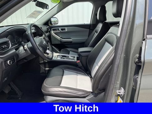 Used 2024 Ford Explorer XLT w/ Equipment Group 202A AWD/4WD image 9