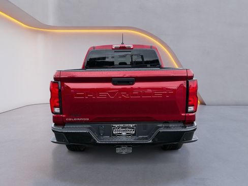 Used 2024 Chevrolet Colorado Z71 w/ Z71 Convenience Package 2 AWD/4WD image 4