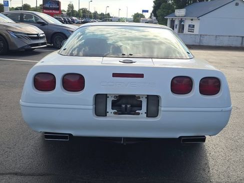Used 1993 Chevrolet Corvette Coupe RWD image 4