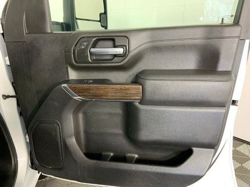 Used 2023 GMC Sierra 2500 SLE AWD/4WD image 14
