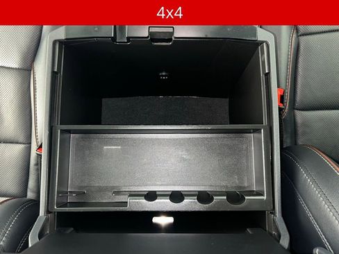 Used 2023 Ford F250 Lariat w/ Sport Appearance Package image 12