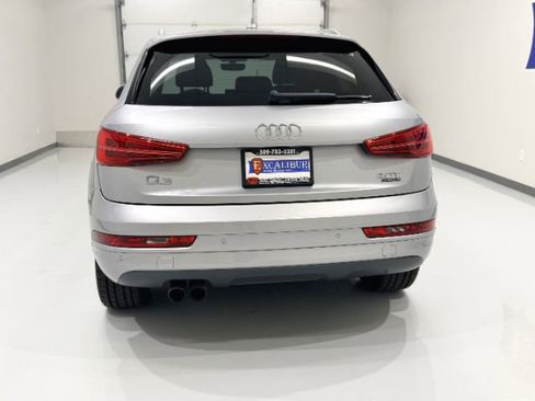 Used 2018 Audi Q3 2.0T Premium Plus w/ Premium Plus Package AWD/4WD image 7