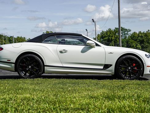 Used 2024 Bentley Continental GT Speed AWD/4WD image 16