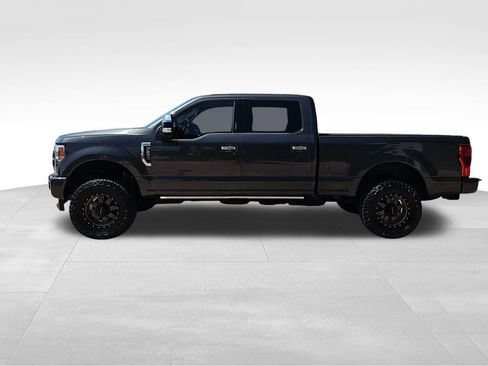 Used 2017 Ford F250 Platinum w/ Platinum Ultimate Package AWD/4WD image 6