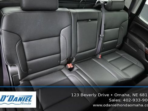 Used 2017 GMC Sierra 1500 SLT w/ SLT Preferred Package AWD/4WD image 38