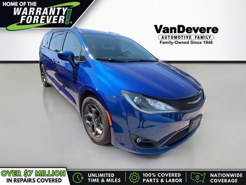 Used 2020 Chrysler Pacifica Touring-L w/ S Appearance Package FWD image 1